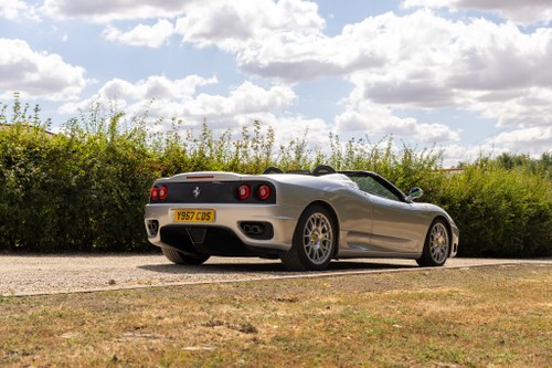 2001 Ferrari 360 Spider Manual Te koop (foto 32 van 279)