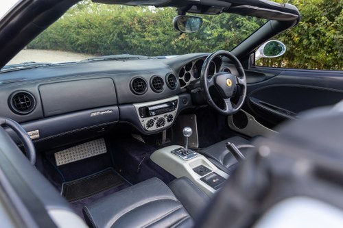 2001 Ferrari 360 Spider Manual Te koop (foto 63 van 279)