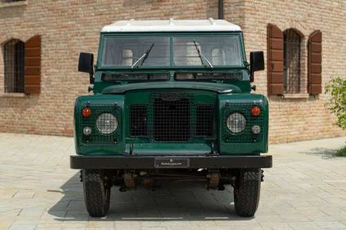 1977 Land Rover Series IIA 88" For Sale (picture 2 of 67)