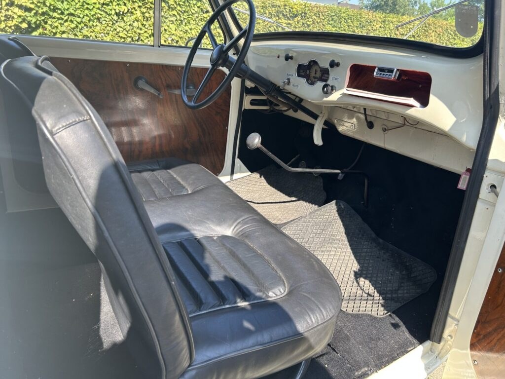 1954 Renault Juvaquatre in sehr gutem Zustand, foto 12