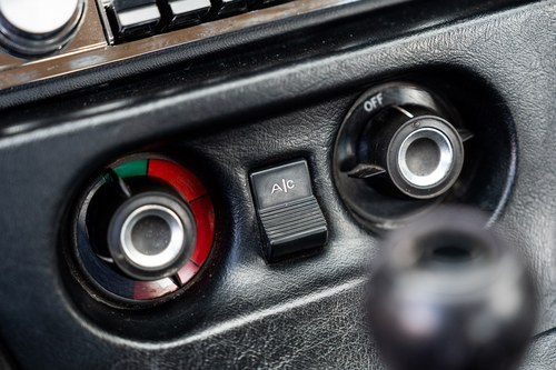 1971 Jensen Interceptor II 6.3L V8 LHD In vendita (immagine 66 di 200)
