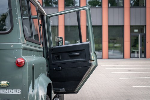 2007 Land Rover Defender 110 Station Wagon à venda (imagem 30 de 158)