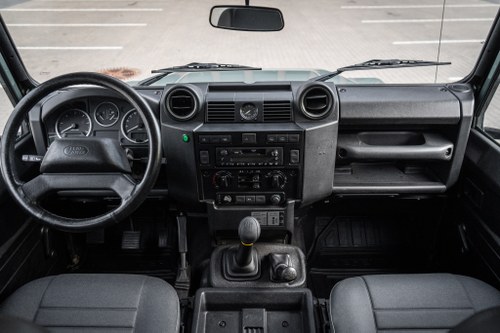 2007 Land Rover Defender 110 Station Wagon à venda (imagem 2 de 158)