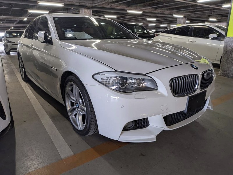 2013 BMW 5 SERIES - 2 2013 BMW 5 SERIES - 2