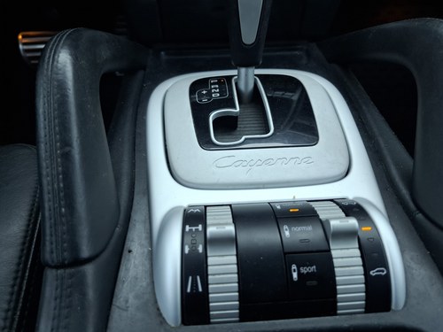 2005 Porsche Cayenne S Te koop (foto 24 van 75)