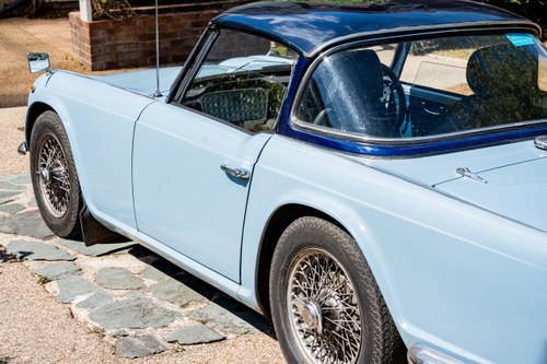 1963 Triumph TR4 Surrey Top Overdrive RHD à vendre (picture 55 of 88)