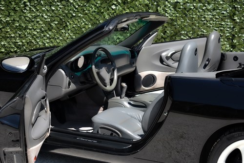 2001 Porsche 996 (911) Carrera Convertible 3,4L "Manual" à vendre (picture 23 of 74)