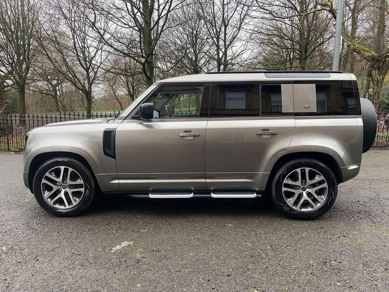 2022 Land Rover Defender - 2 2022 Land Rover Defender - 2