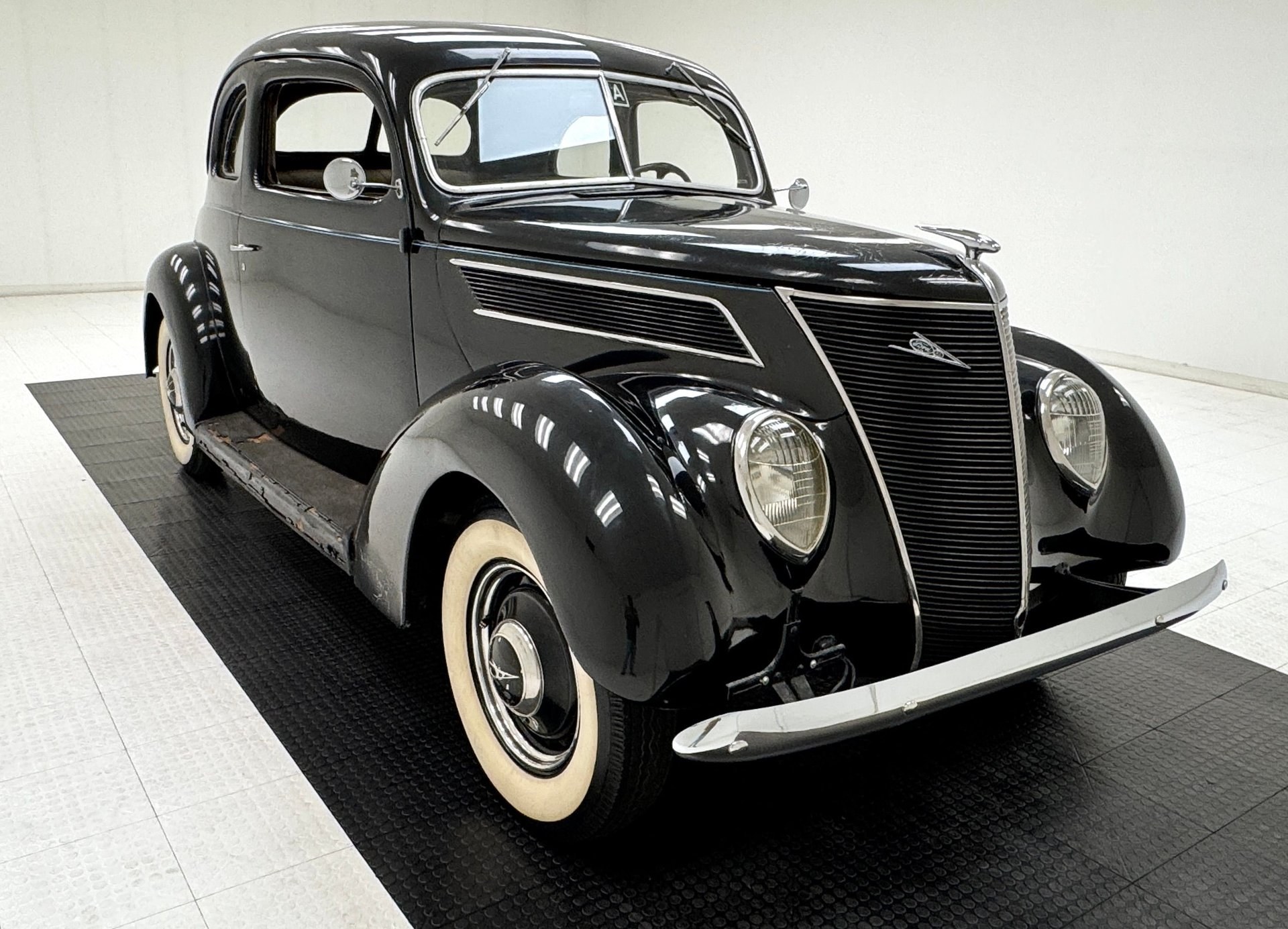 1937 Ford 85 Deluxe Club Coupe, foto 7