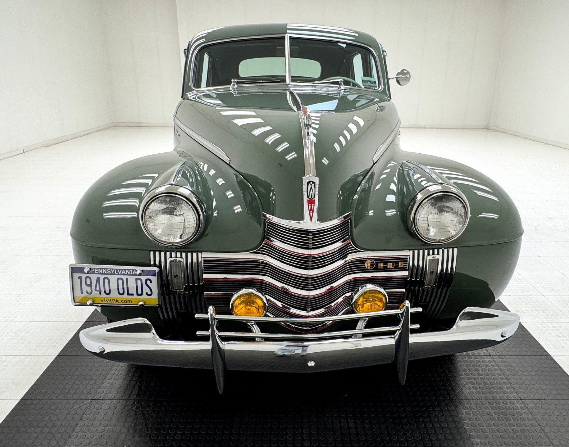 1940 Oldsmobile Series 90 Custom Cruiser 4 Door Touring Seda, foto 8