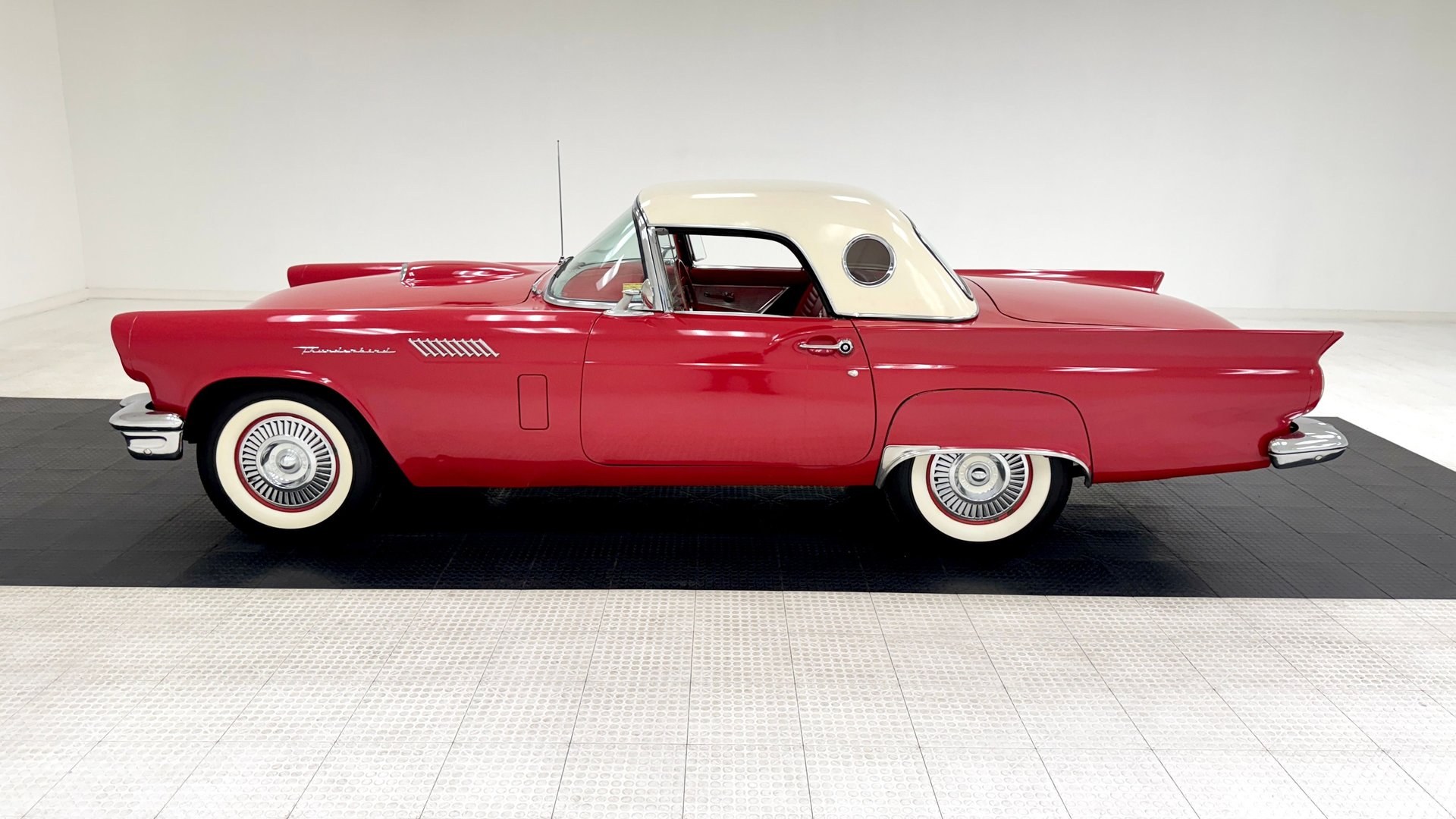 1957 Ford Thunderbird Convertible, foto 4