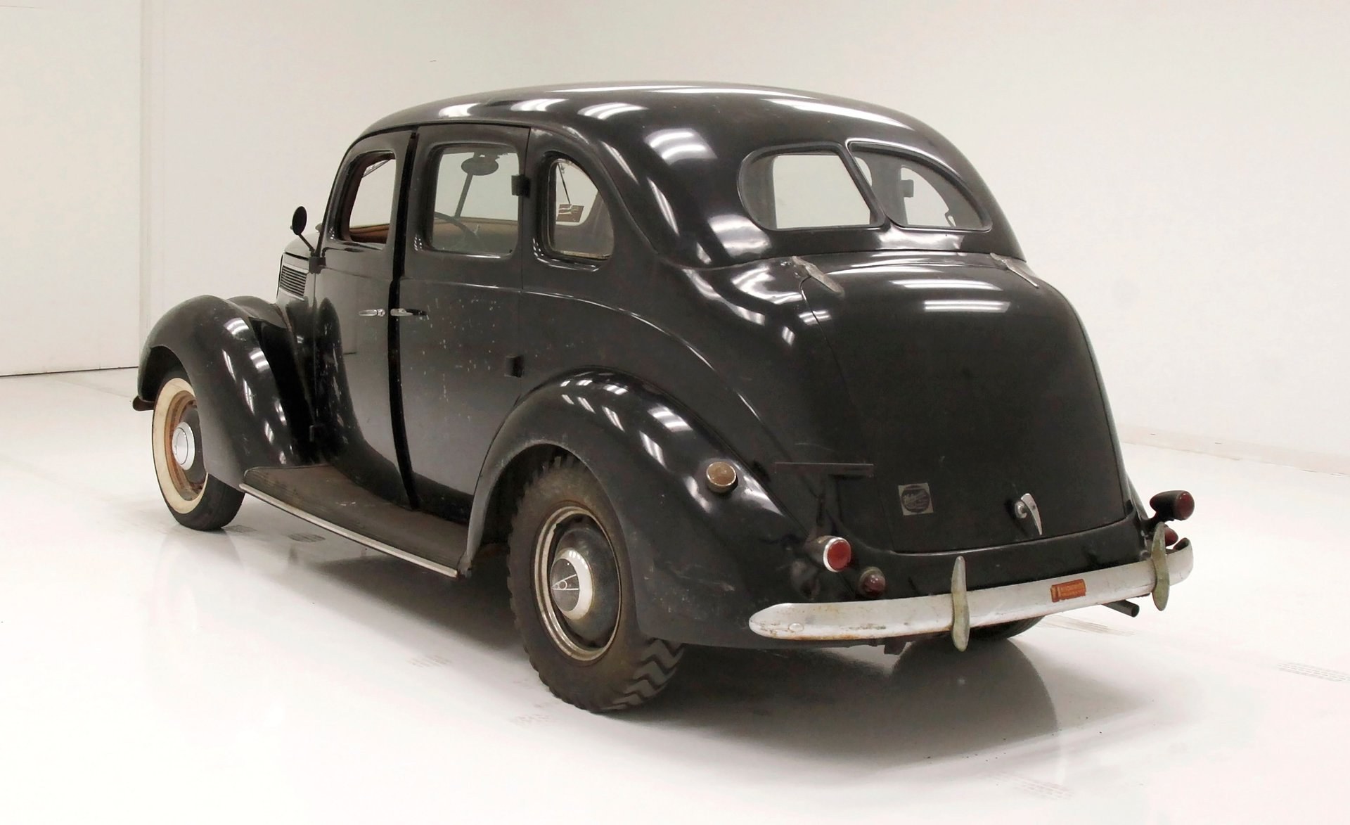 1937 Ford Fordor Sedan, foto 3