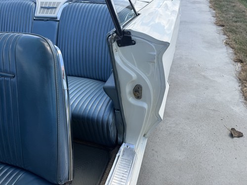 Ford Thunderbird 390 CI 6,4 L V8 de 1964 In vendita (immagine 26 di 93)