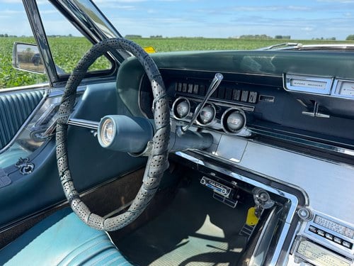 Ford Thunderbird 390 CI 6,4 L V8 de 1964 In vendita (immagine 17 di 93)