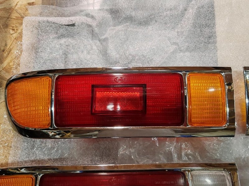 BMW 2000cs-3.0csl - 2 BMW 2000cs-3.0csl - 2