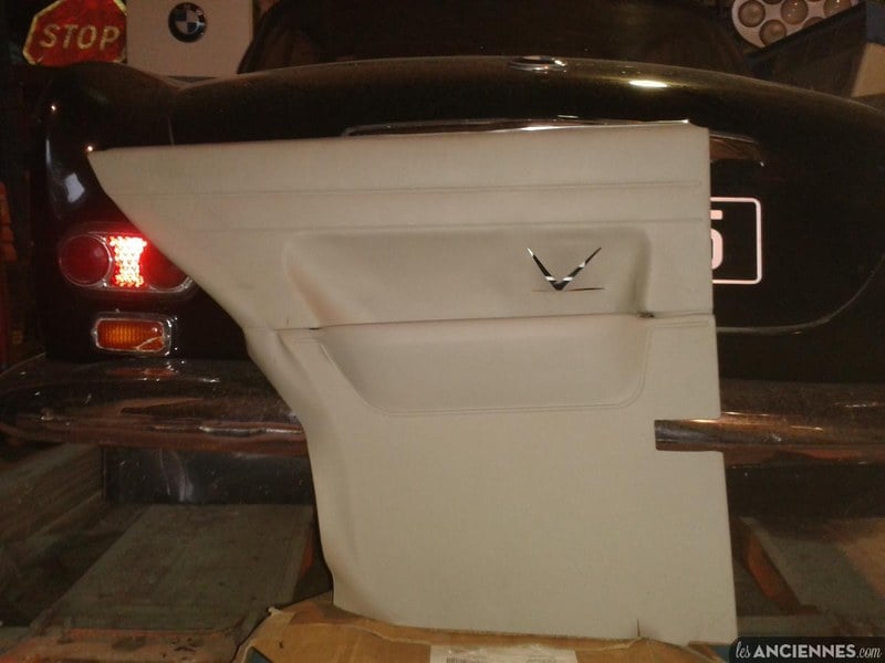 BMW 323 - 2 BMW 323 - 2