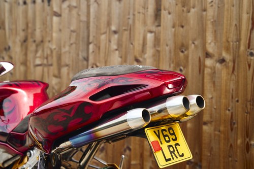 2001 MV Agusta F4 750 by John Tooze of Born To Be Wild till salu (bild 96 av 124)