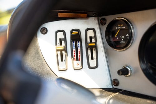 1978 Ferrari Dino 308 GT4 zum Verkauf (Bild 56 von 151)