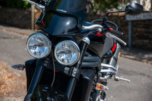 2009 Triumph Speed Triple 1050 15th Anniversary Limited Edition For Sale (picture 28 of 128)