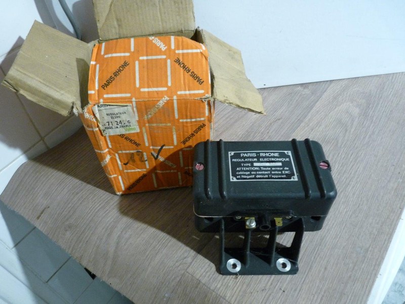RENAULT - 2 RENAULT - 2