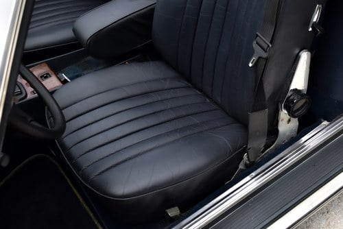 1984 Mercedes-Benz 380SL R107 zum Verkauf (Bild 26 von 86)