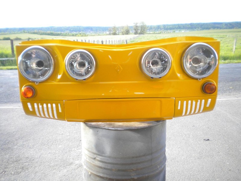 RENAULT 8 (R8) - 2 RENAULT 8 (R8) - 2