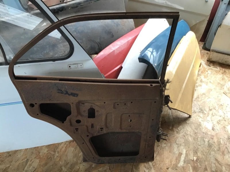 FORD Escort - 2 FORD Escort - 2