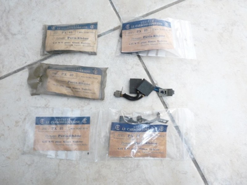 FORD Vedette - 2 FORD Vedette - 2