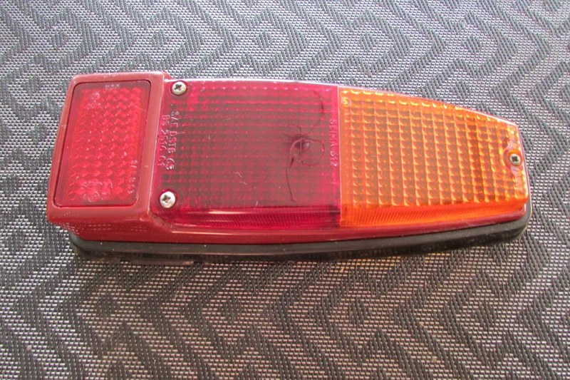 RENAULT 8 (R8) - 1 RENAULT 8 (R8) - 1