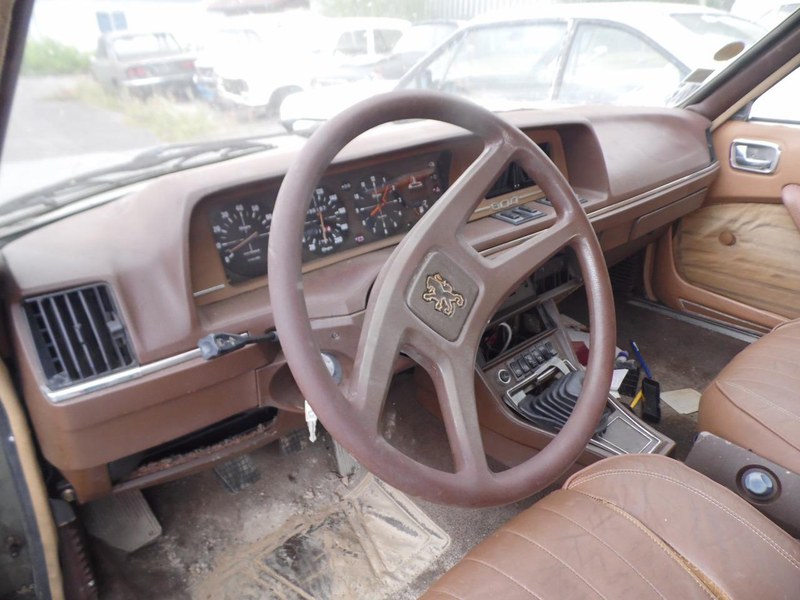 PEUGEOT 604 - 2 PEUGEOT 604 - 2