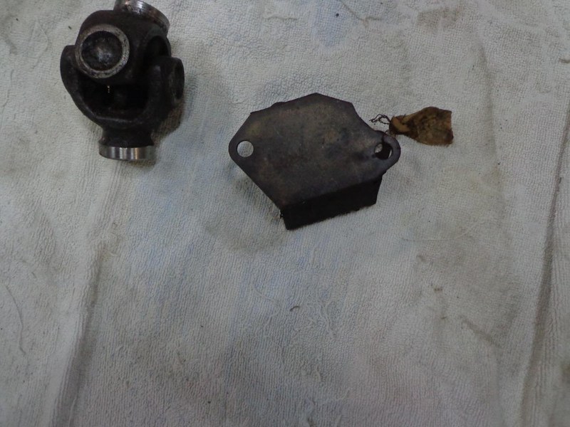 RENAULT 4CV - 1 RENAULT 4CV - 1