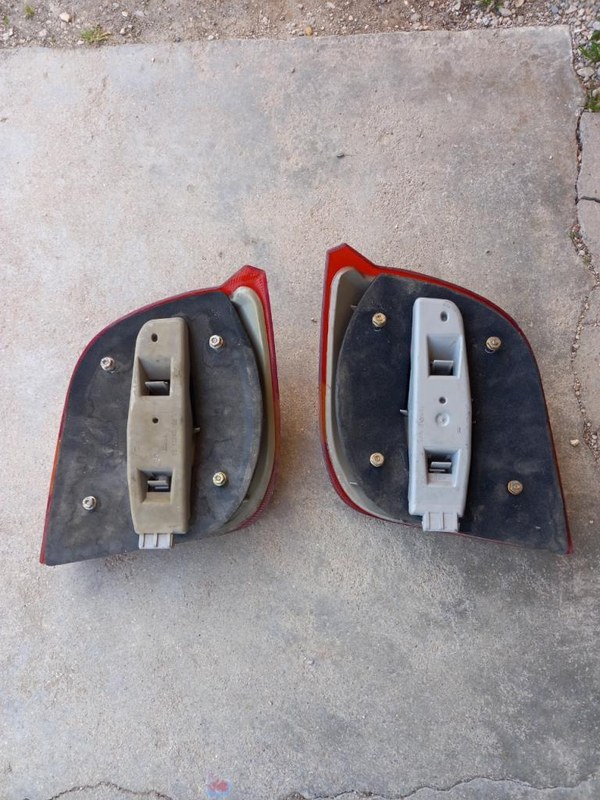 FORD Fiesta - 2 FORD Fiesta - 2