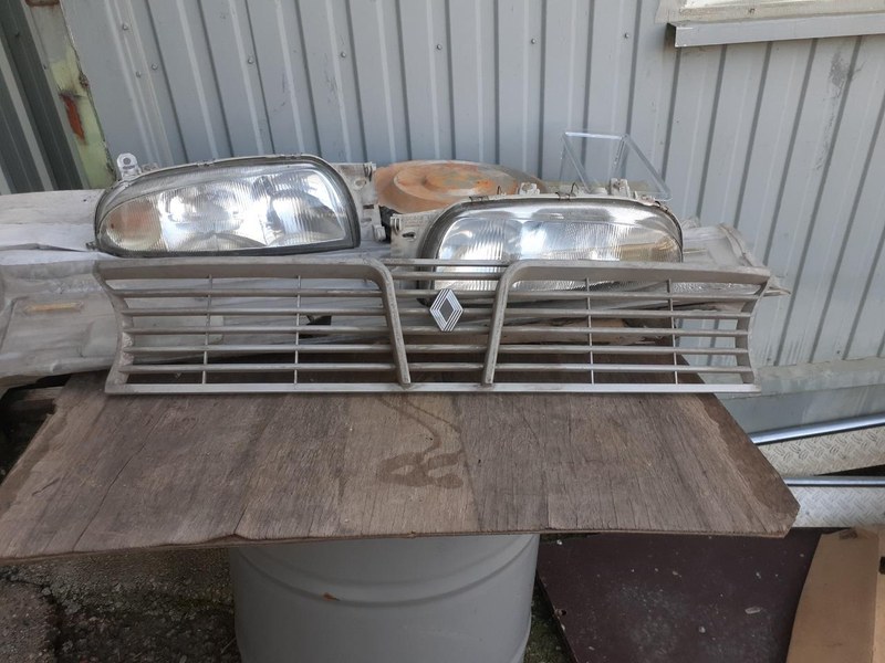 RENAULT 6 (R6) - 2 RENAULT 6 (R6) - 2