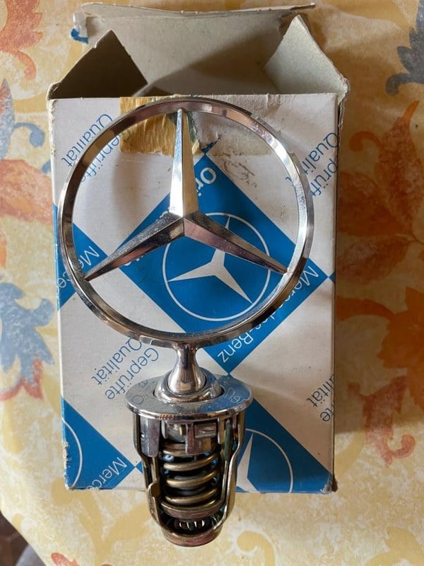 MERCEDES 280 CE - 1 MERCEDES 280 CE - 1