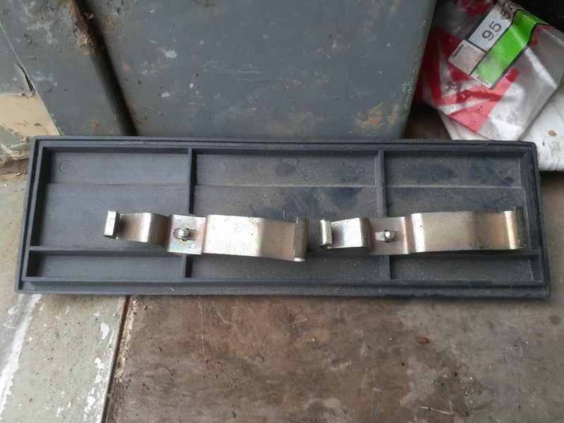 MERCEDES 250 - 2 MERCEDES 250 - 2