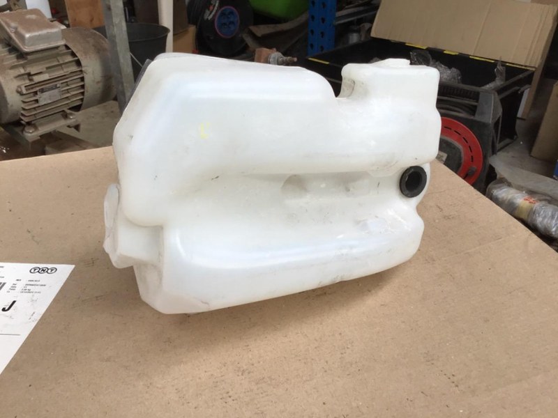 RENAULT - 2 RENAULT - 2