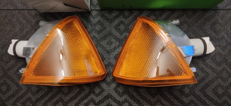 CITROEN AX - 2 CITROEN AX - 2