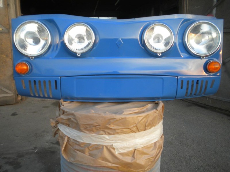 RENAULT 8 (R8) - 1 RENAULT 8 (R8) - 1