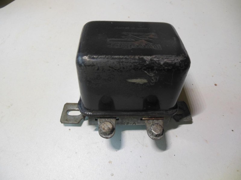 RENAULT - 2 RENAULT - 2