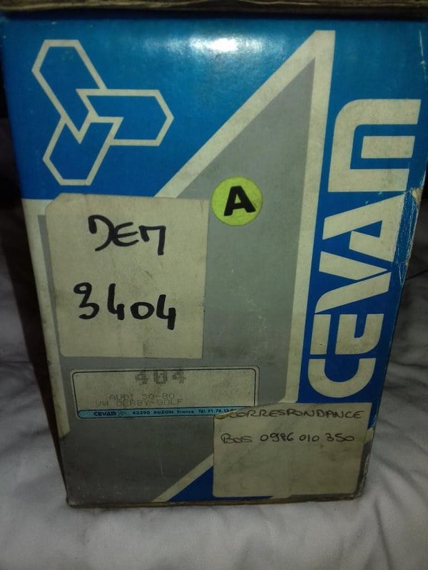 VOLKSWAGEN - 2 VOLKSWAGEN - 2