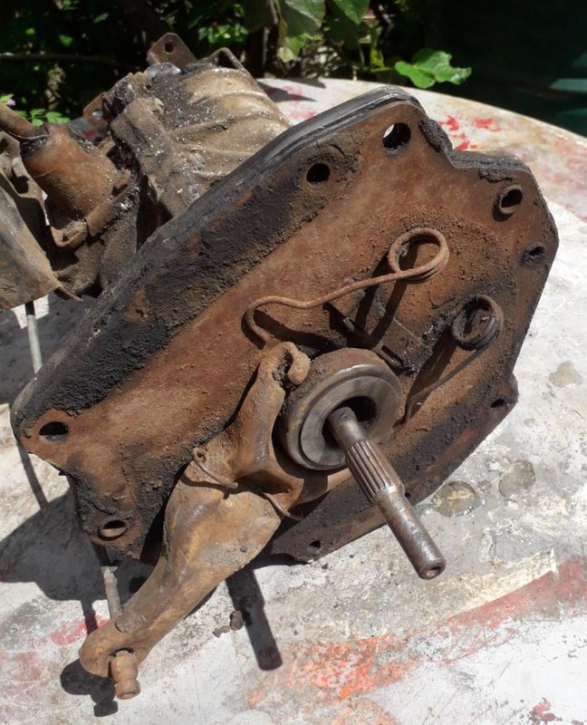 RENAULT 4L (R4L) - 1 RENAULT 4L (R4L) - 1