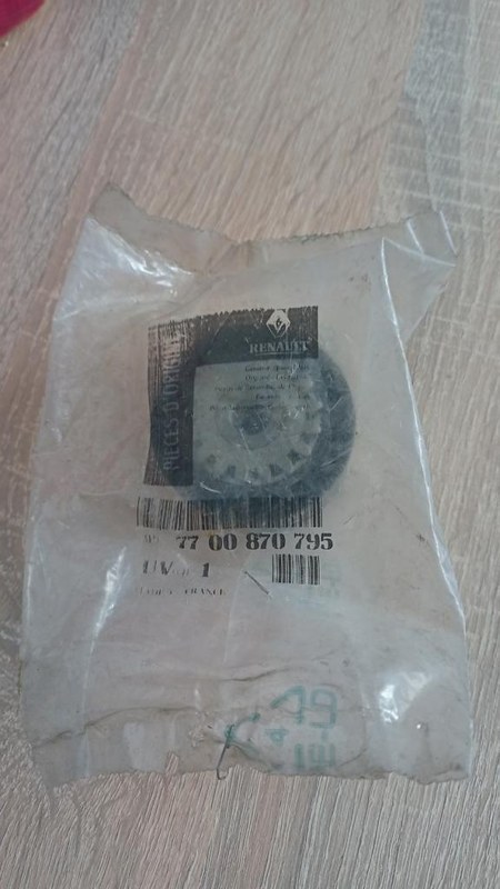 RENAULT Clio - 1 RENAULT Clio - 1