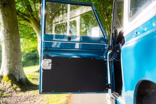 1977 Land Rover Series III 88" Te koop (foto 37 van 132)