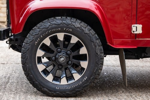 2014 Land Rover Defender à venda (imagem 34 de 213)