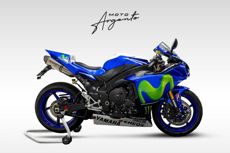 2012 Yamaha YZF R1 - 1 2012 Yamaha YZF R1 - 1