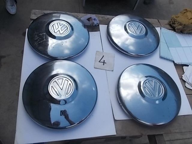 VOLKSWAGEN 1500 - 2 VOLKSWAGEN 1500 - 2