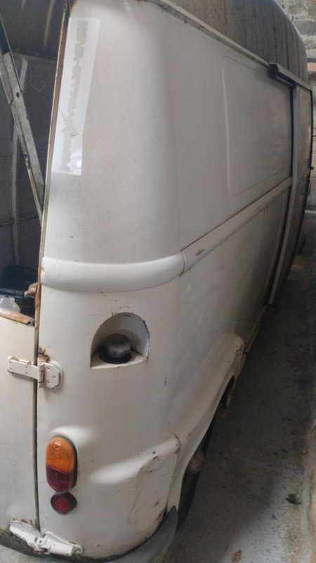 RENAULT ESTAFETTE - 2 RENAULT ESTAFETTE - 2