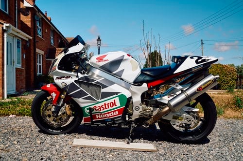 2003 Honda VTR1000 SP2 For Sale (picture 3 of 100)