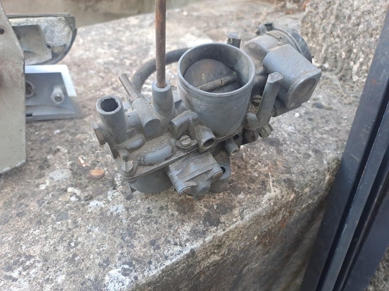 RENAULT 8 (R8) - 2 RENAULT 8 (R8) - 2