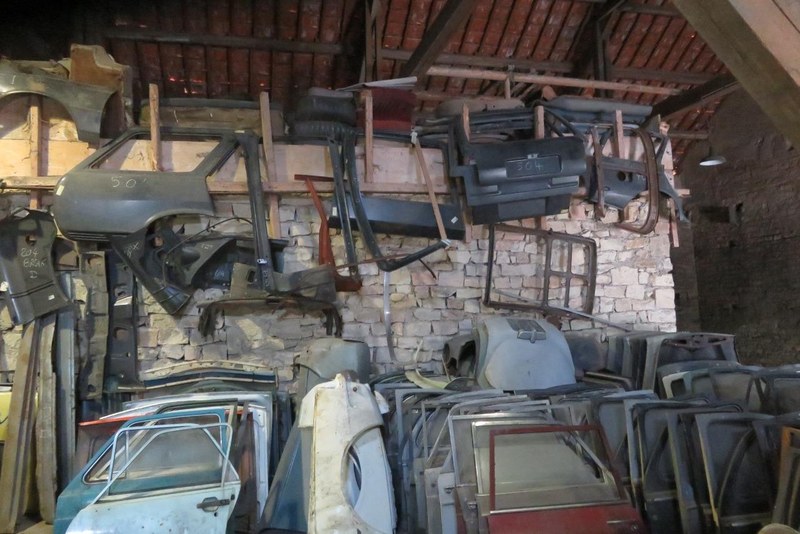 RENAULT 4CV - 1 RENAULT 4CV - 1